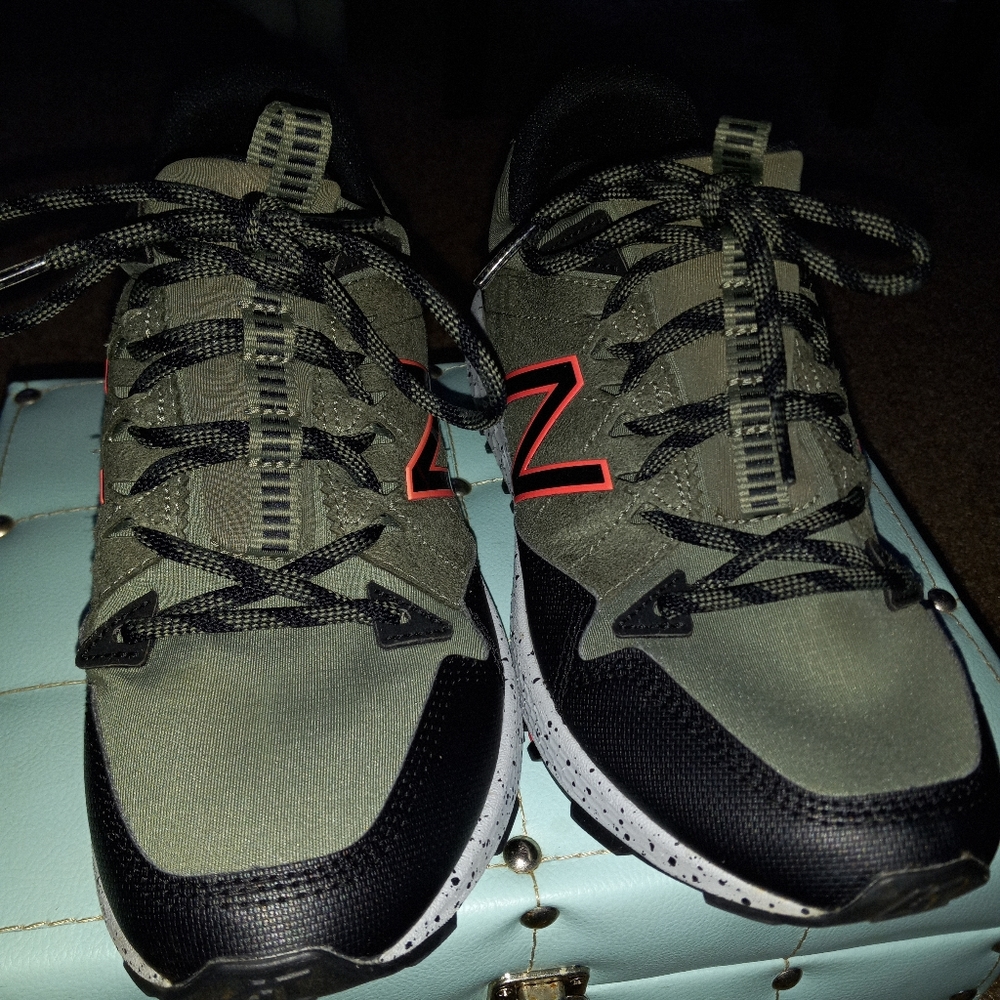 Women's New Balance Sneaker